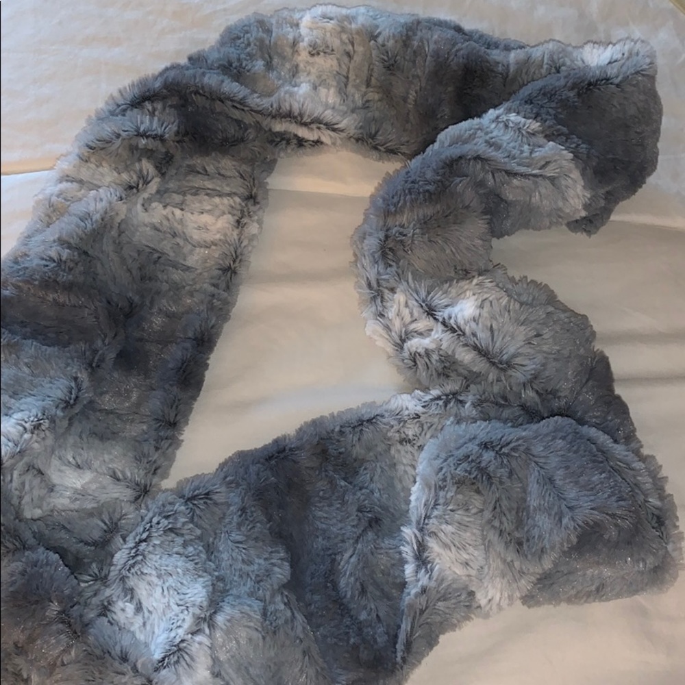Infinity scarf - Picture 2 of 3